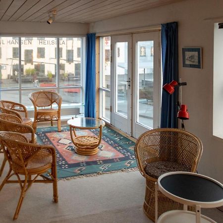 Guesthouse At The Boat Harbour Torshavn Exterior photo