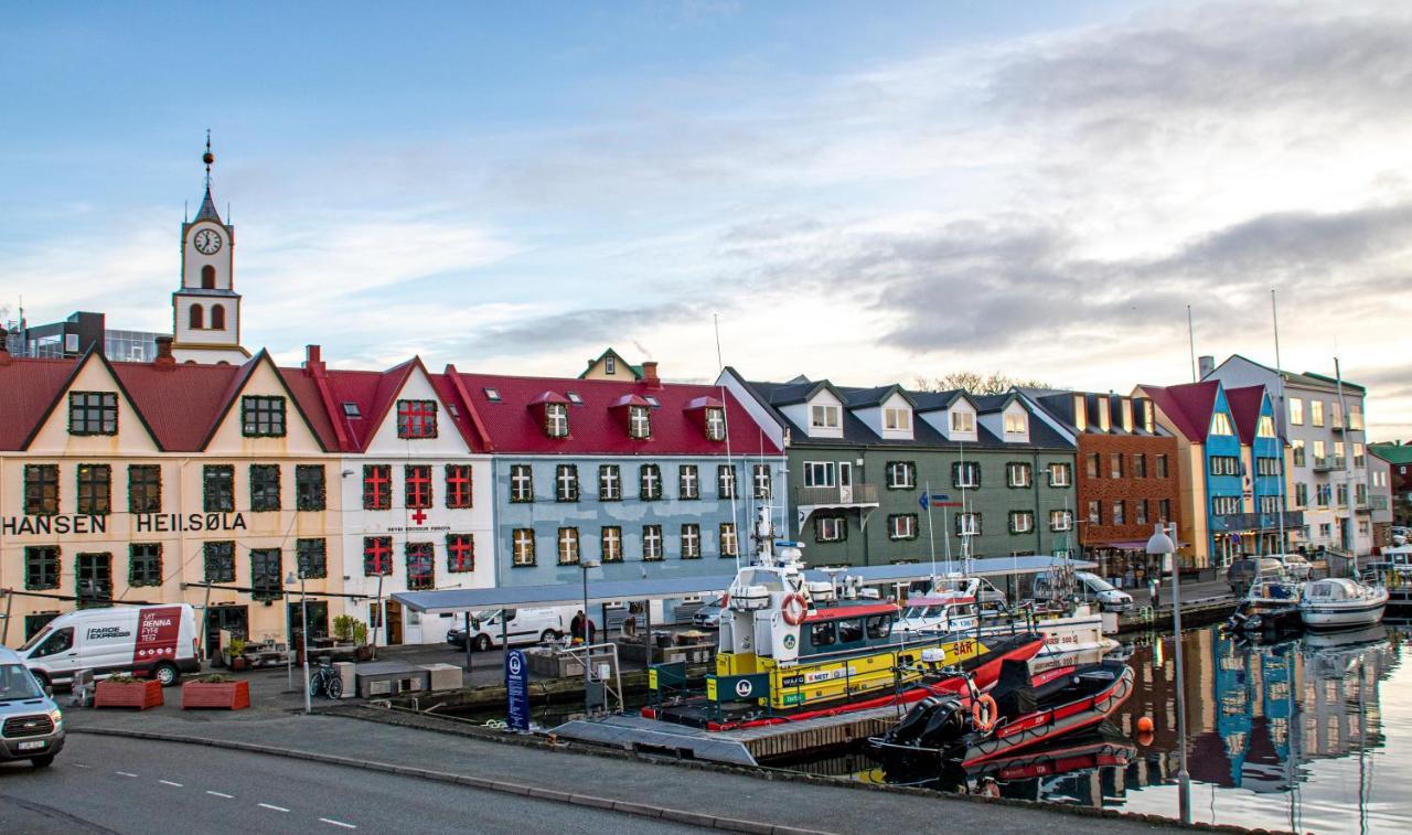 Guesthouse At The Boat Harbour Torshavn Exterior photo